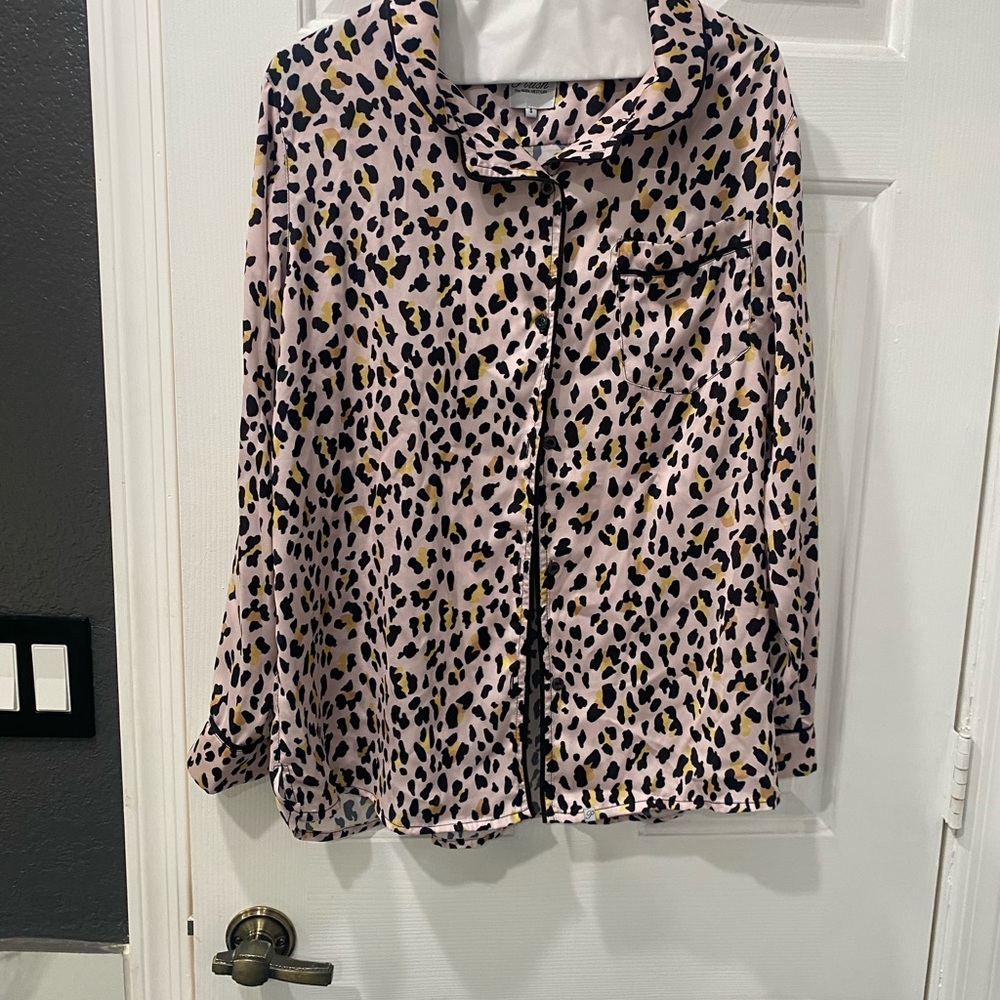 Plush Pink Leopard Print Women's Top NWOT